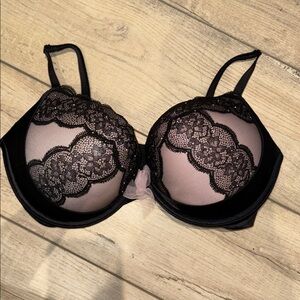 Victorias Secret bombshell plunge bra. 36D